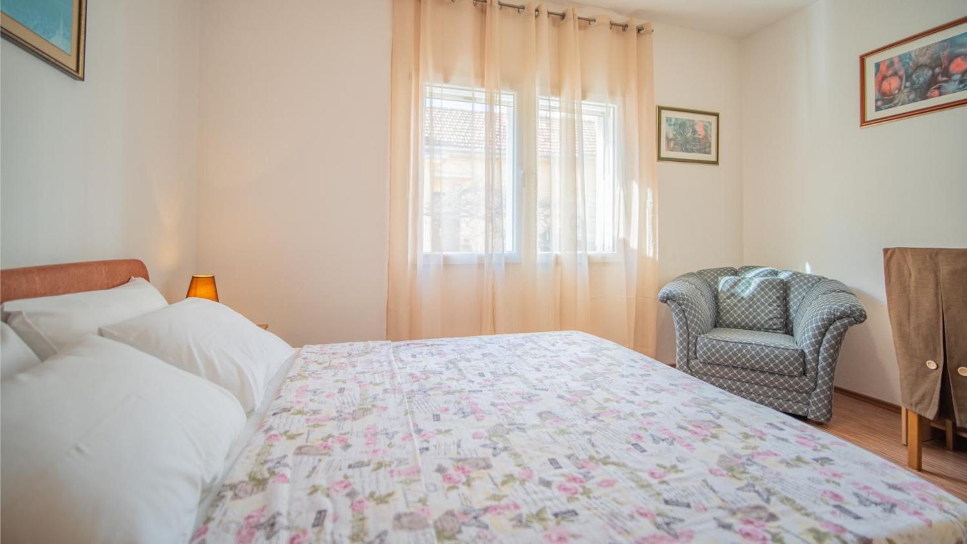 Apartmani Ana Tivat Exterior photo